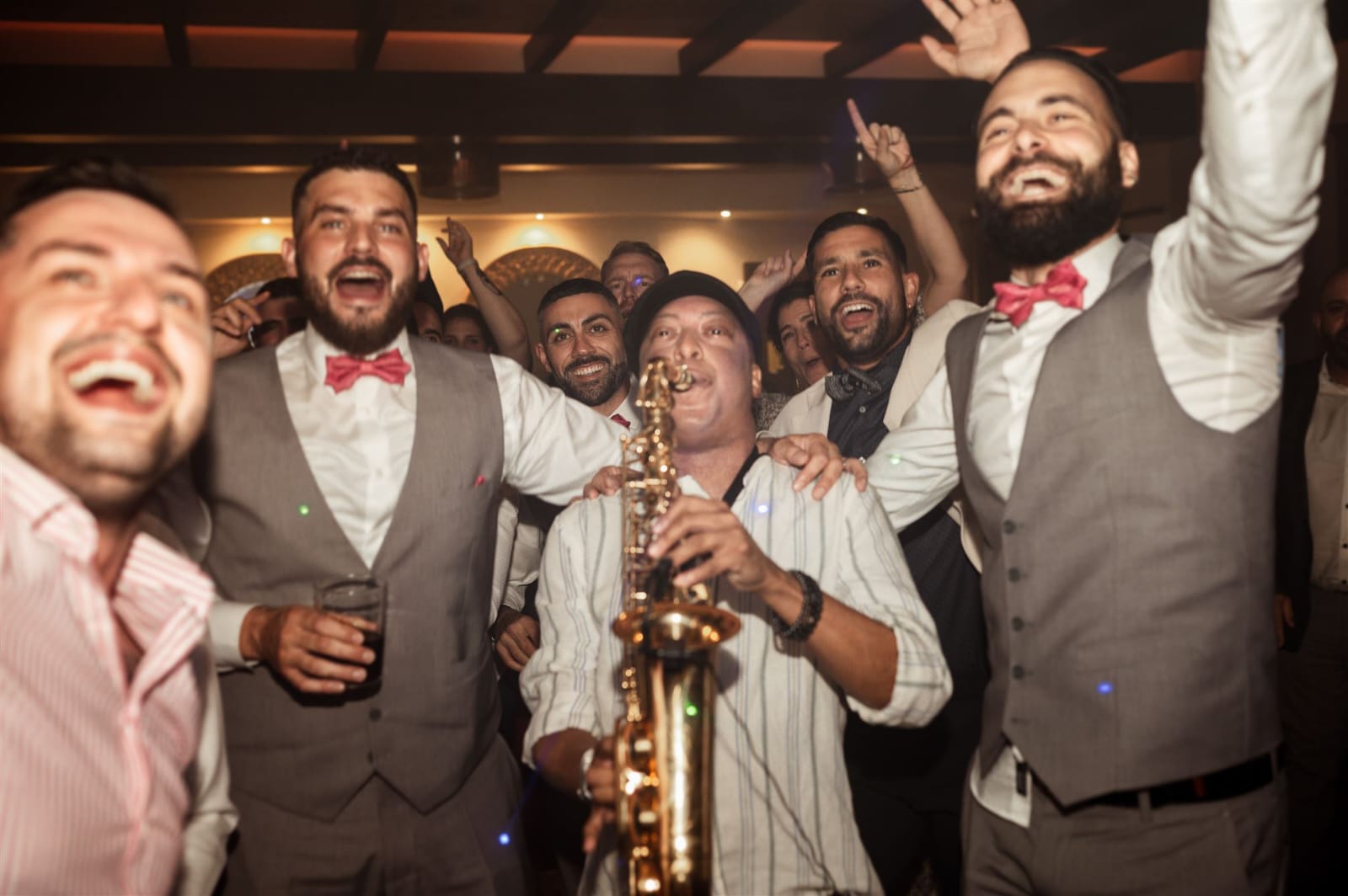 Boda con saxofón en vivo